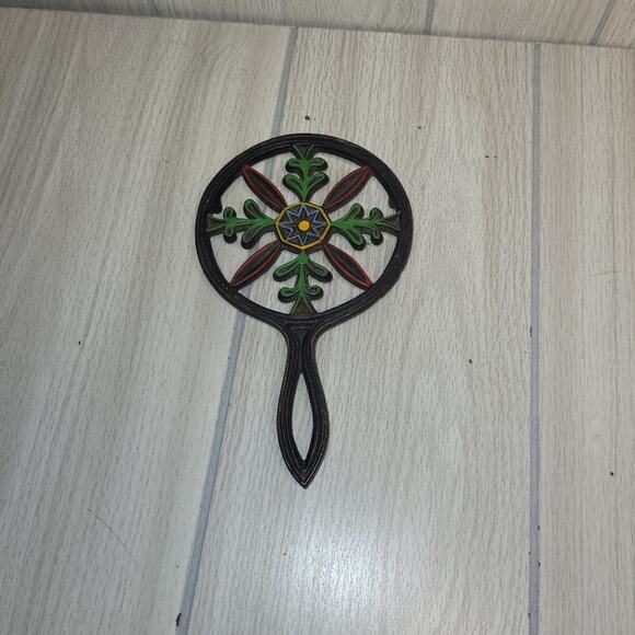 Vintage Wilton Cast Iron Painted Floral Trivet Cooking  Stove Farmhouse - Picture 2 of 7